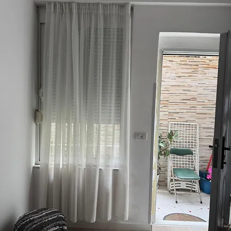 New Ring Apartment *